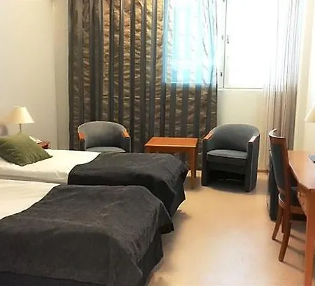 Raahen Hovi 4* رآهي