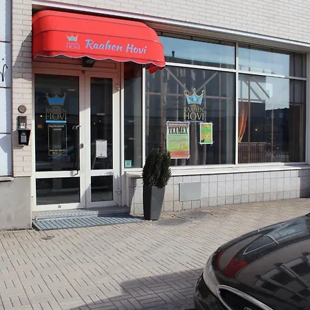 Szálloda Raahen Hovi 4*