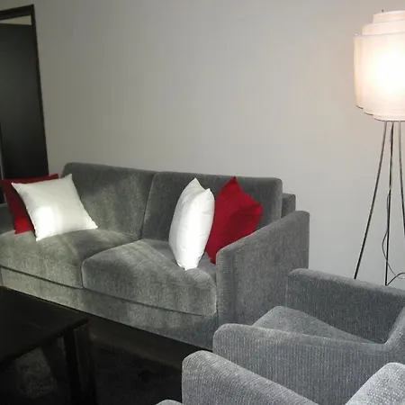 Raahen Hovi رآهي